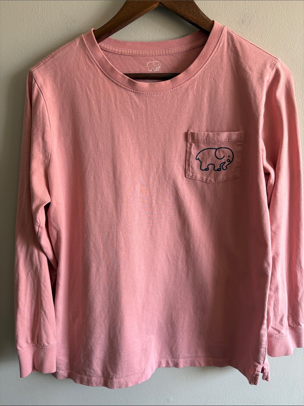 Ivory Ella Pink Organic Cotton Elephant Graphic Medium
